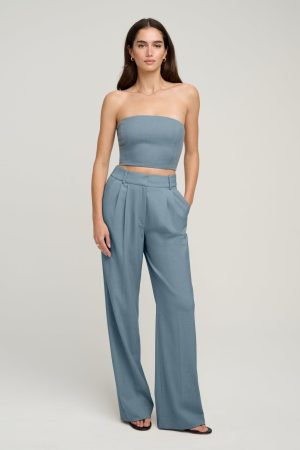 THE HOLD ME CLOSER TOP