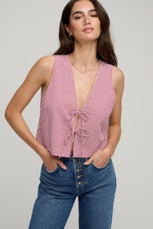 THE INVISIBLE STRING TOP