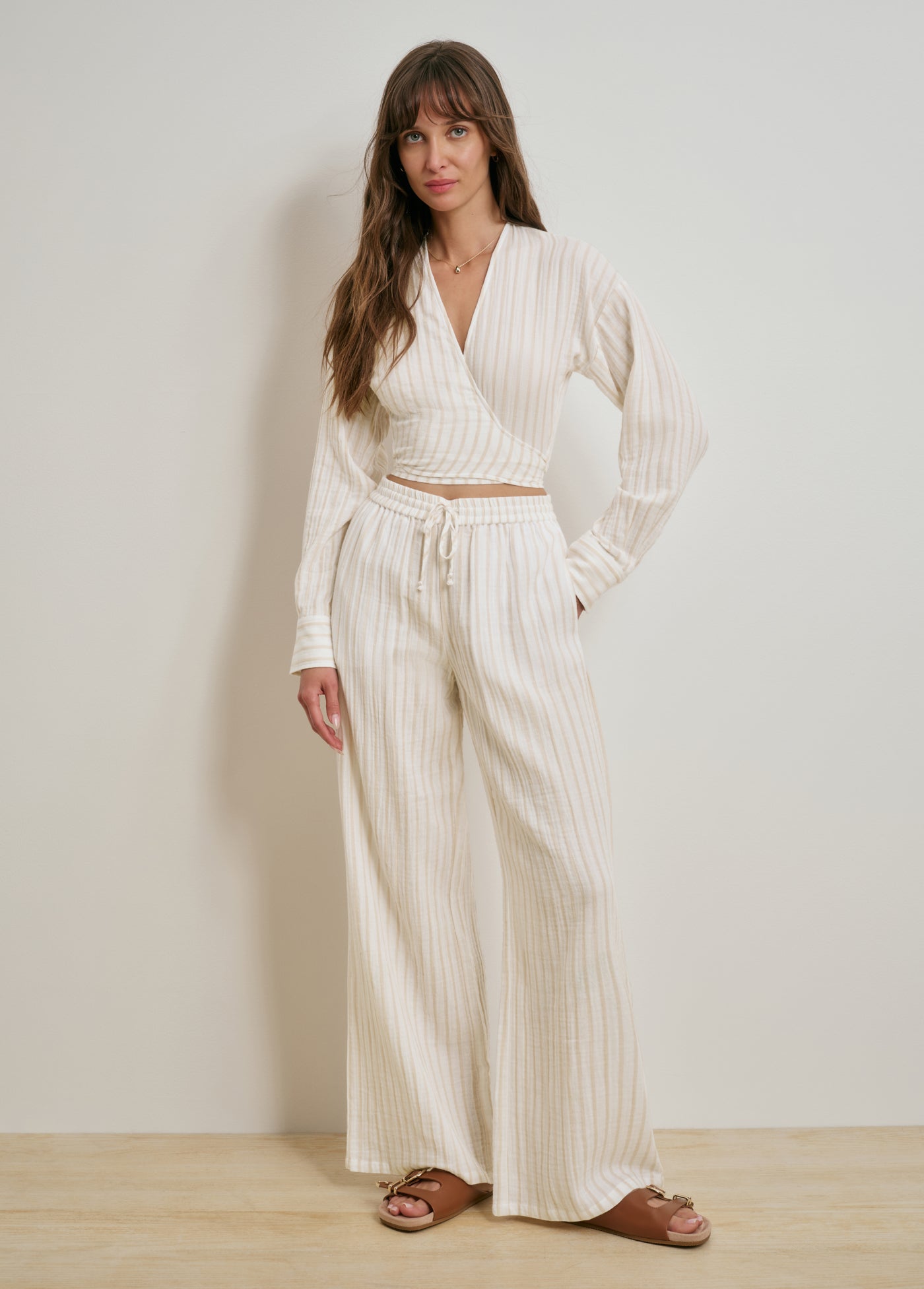 THE SLIP IT ON PANT - Image 3